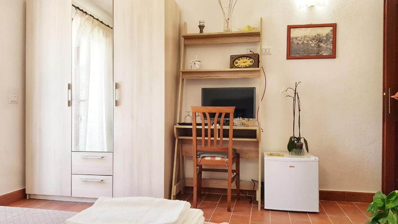 B&B Bell'Alba ซานตา เตเรซา กัลลูรา ภายนอก รูปภาพ